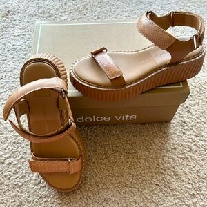 Dolce Vita Women's Leather Platform Sandals